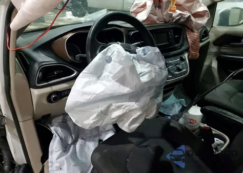 2017 Chrysler Pacifica Lx from USA, damaged, VIN 2C4RC1CG6HR531587